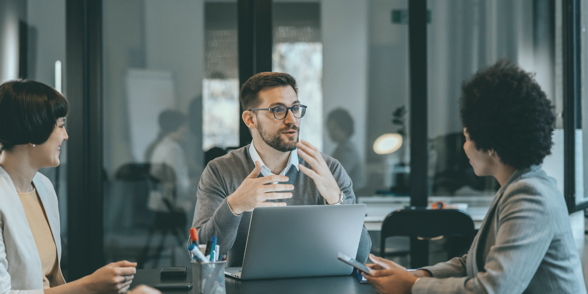Business meeting to discuss invoice financing for small business