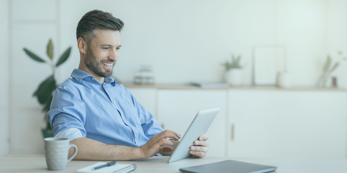 An excited business owner that utilizes recruitment financing.